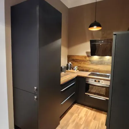 Ferienapartment Alexandrine Direkt Am Pfaffenteich Mit Eigenem Parkplatz * Schwerin (Mecklenburg-Vorpommern)