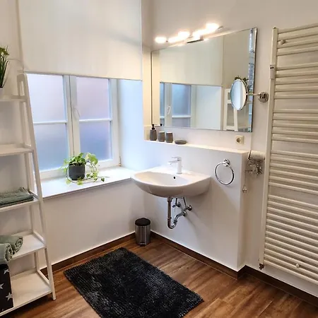 Ferienapartment Alexandrine Direkt Am Pfaffenteich Mit Eigenem Parkplatz Διαμέρισμα *