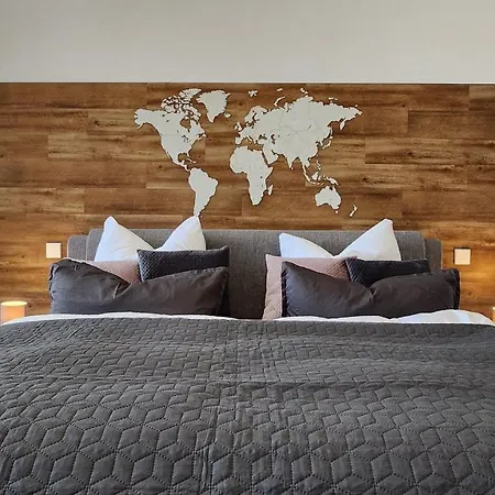 Lejlighed Ferienapartment Alexandrine Direkt Am Pfaffenteich Mit Eigenem Parkplatz Schwerin (Mecklenburg-Vorpommern)