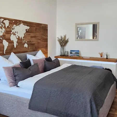 Ferienapartment Alexandrine Direkt Am Pfaffenteich Mit Eigenem Parkplatz