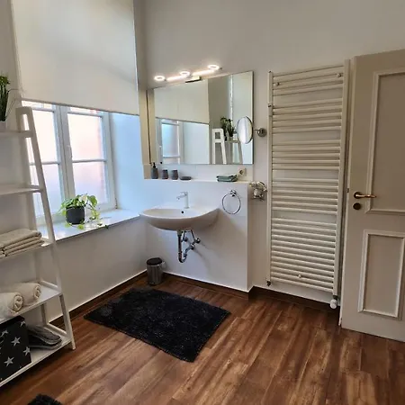 Ferienapartment Alexandrine Direkt Am Pfaffenteich Mit Eigenem Parkplatz Σβερίν